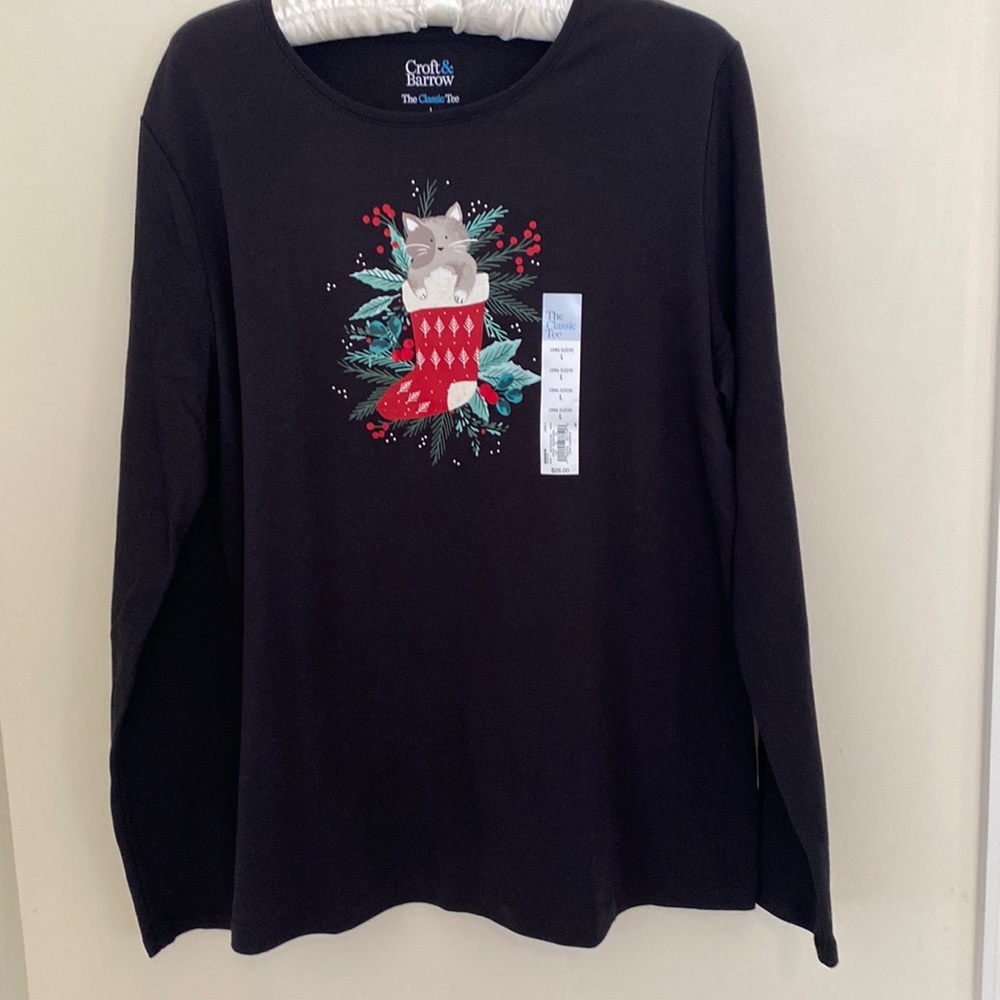 NWT Womens Croft & Barrow L Cat in Christmas Stocking Long Sleeve Tee Holiday